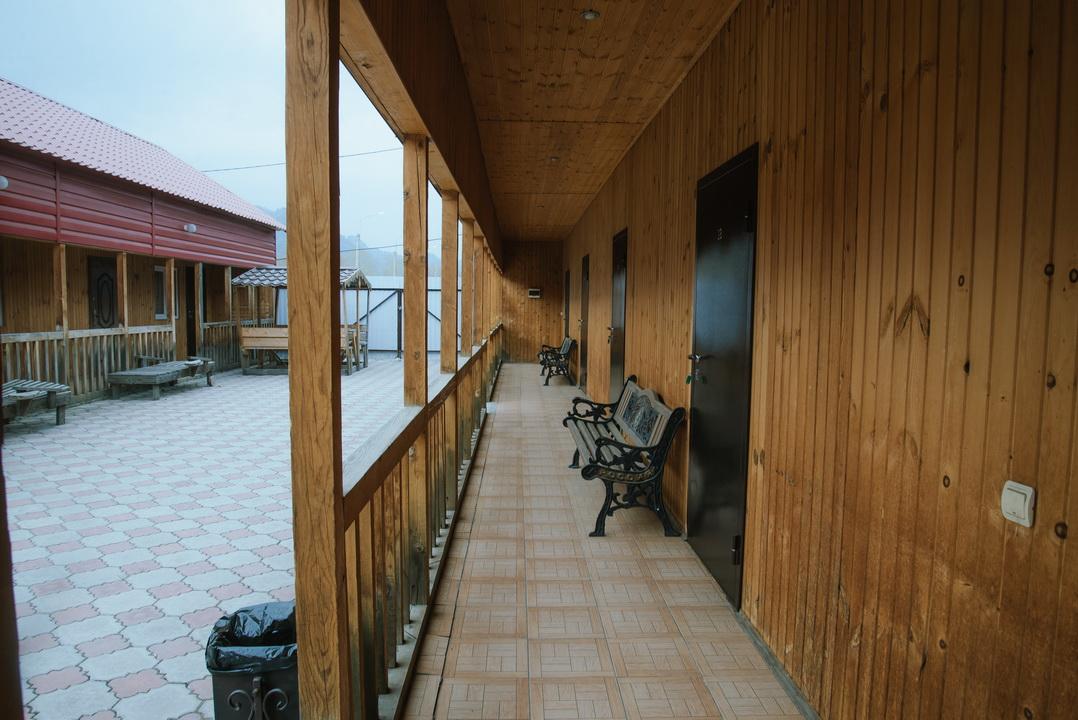 Гостиница "ВАН" в Чемале в Горном Алтае