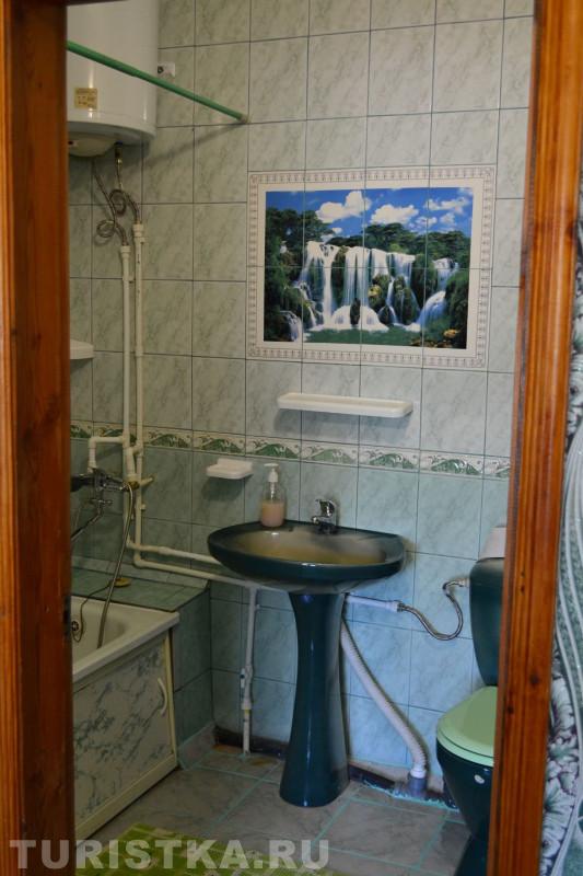 Санузел + ванная в Зеленом номере