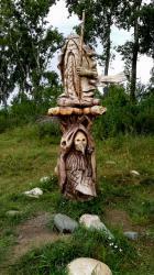 Отдых на Алтае : Полеводка : Деревянные скульптуры в Полеводке