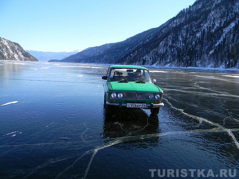 Зимой на Телецком озере