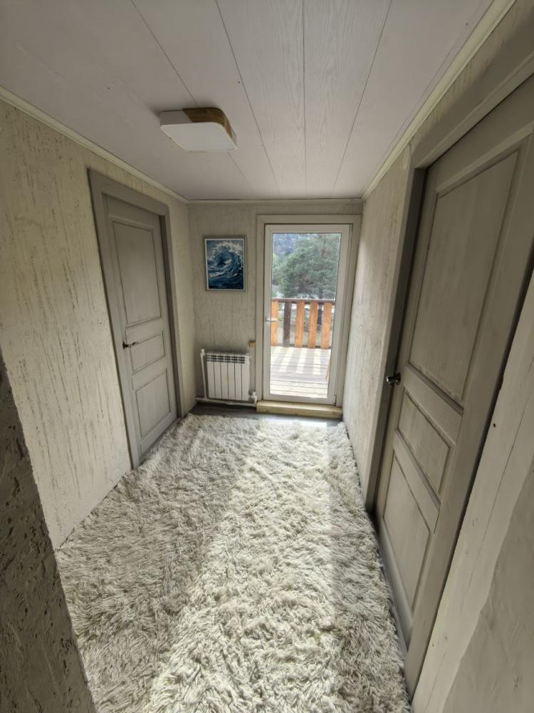 Выход на балкон