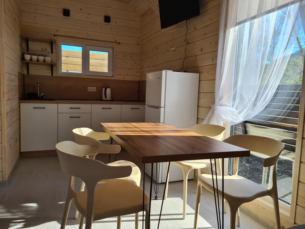 Барнхаус 4-хместный