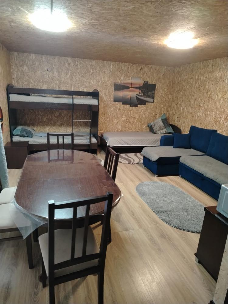 Домик №10 пятиместный благоустроенный 