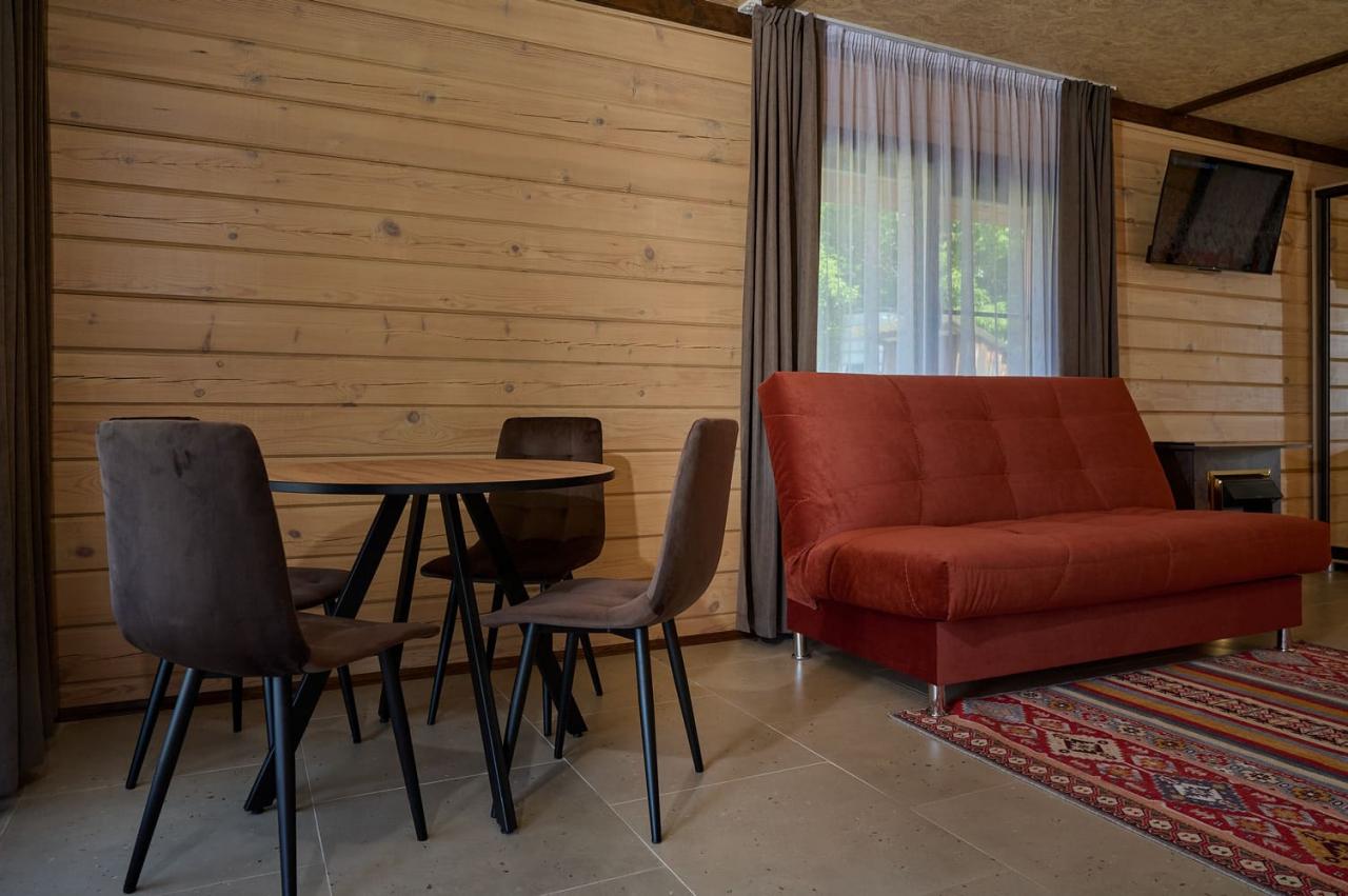 Романтическое Шале для четверых (2 взр + 2 реб)