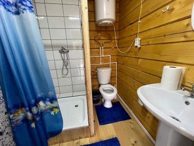 Благоустроенный домик: душ, туалет