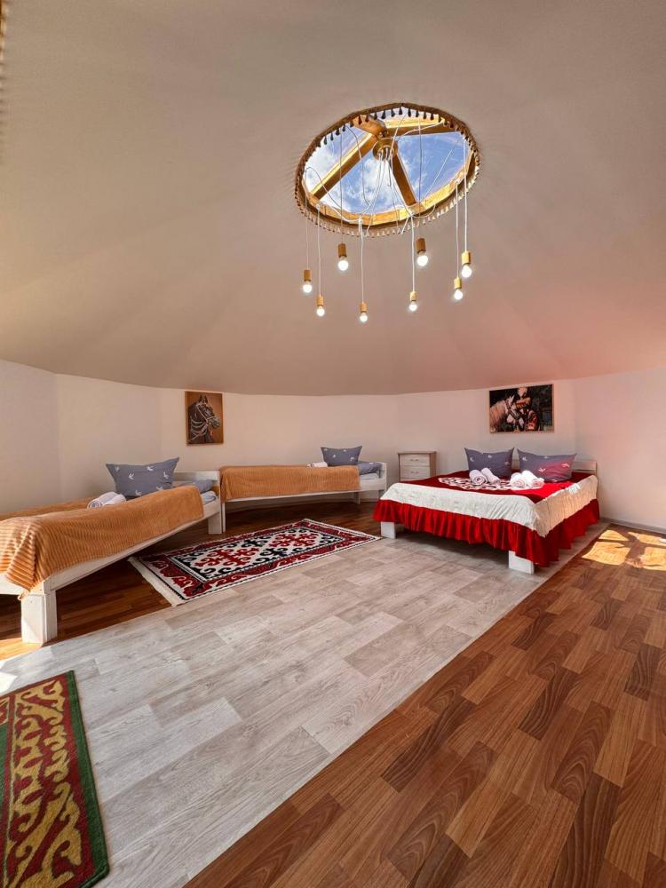 Юрта 4х-местная с удобствами 