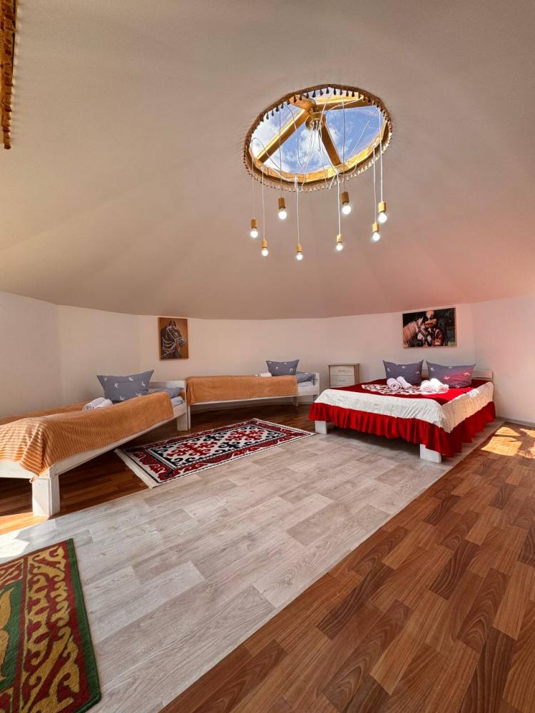 Юрта 4х-местная с удобствами 