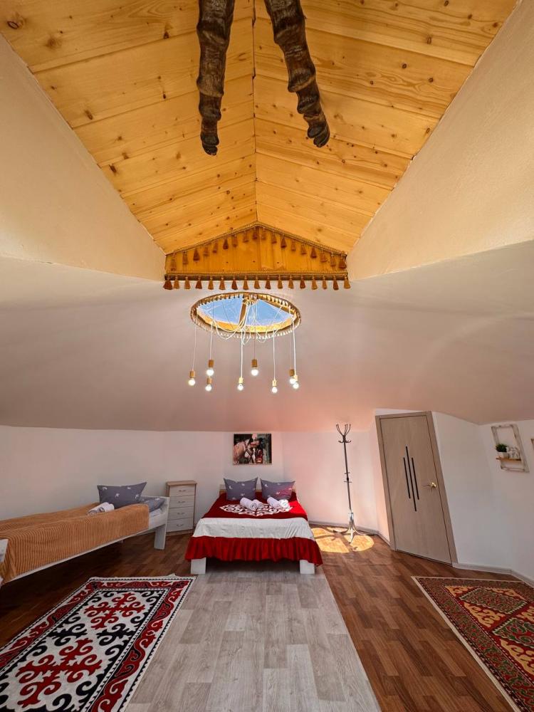 Юрта 4х-местная с удобствами 