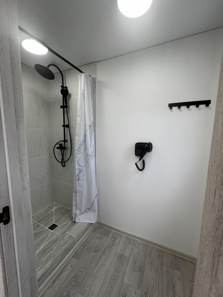 Общая душевая 