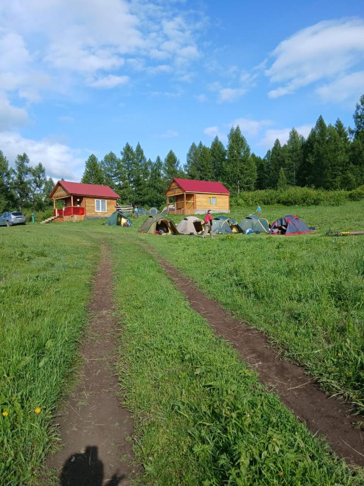 База отдыха "Айхан" на перевале Кату-Ярык  на Алтае 