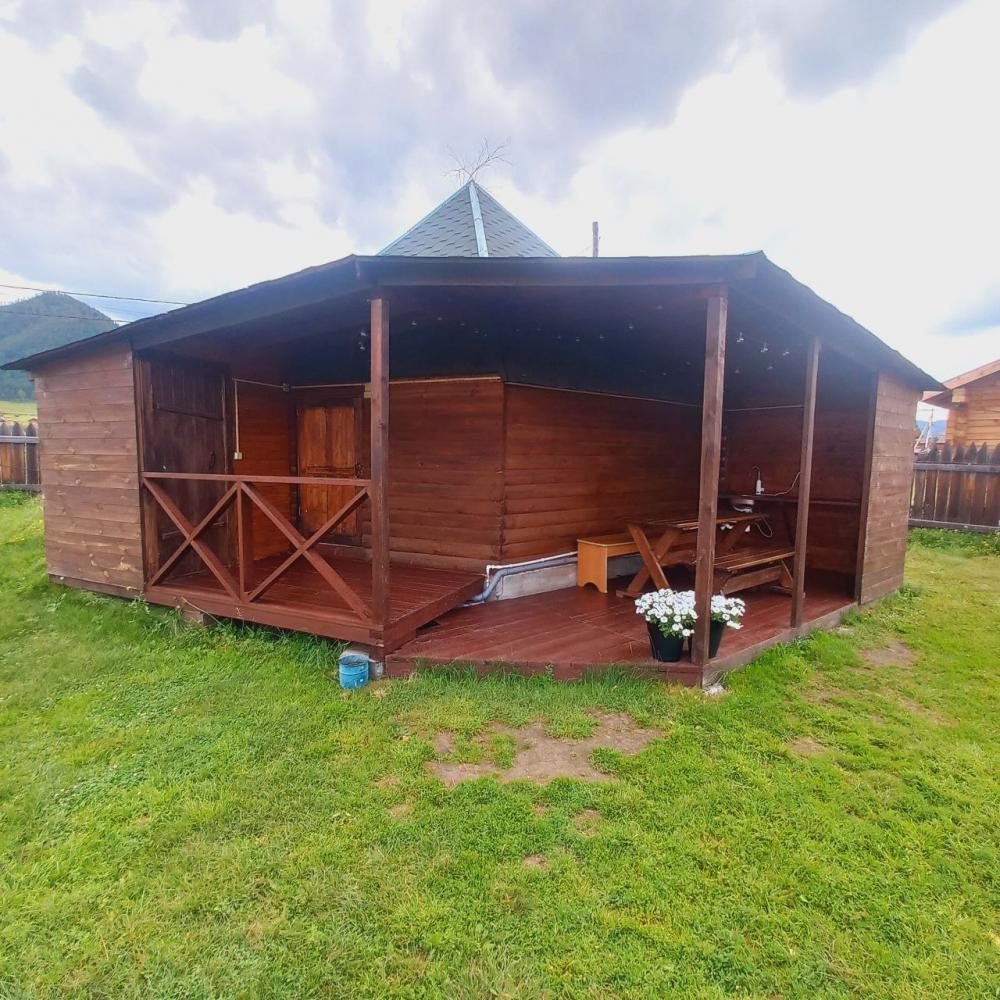 Аил 4-местный с удобствами и камином