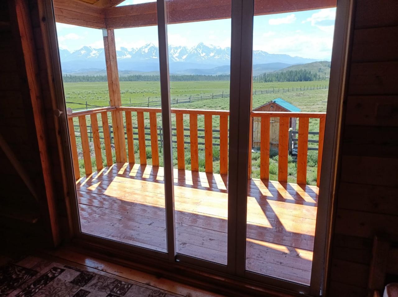 Номер 3-хместный благоустроенный (душ, туалет)