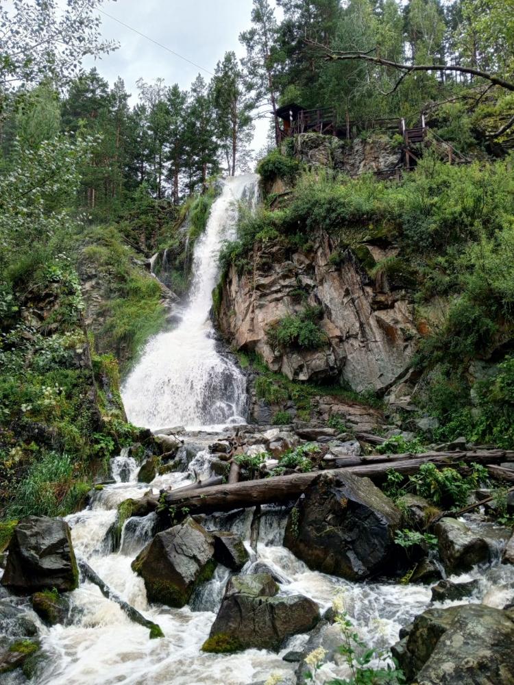 Тур на Алтай из Новосибирска на выходные на водопад Камышлинский. 