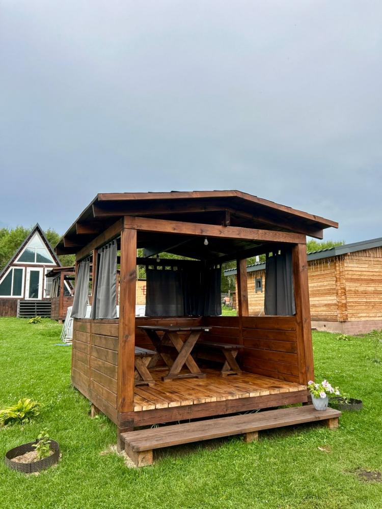 Турбаза на Алтае "Каприз"  беседка