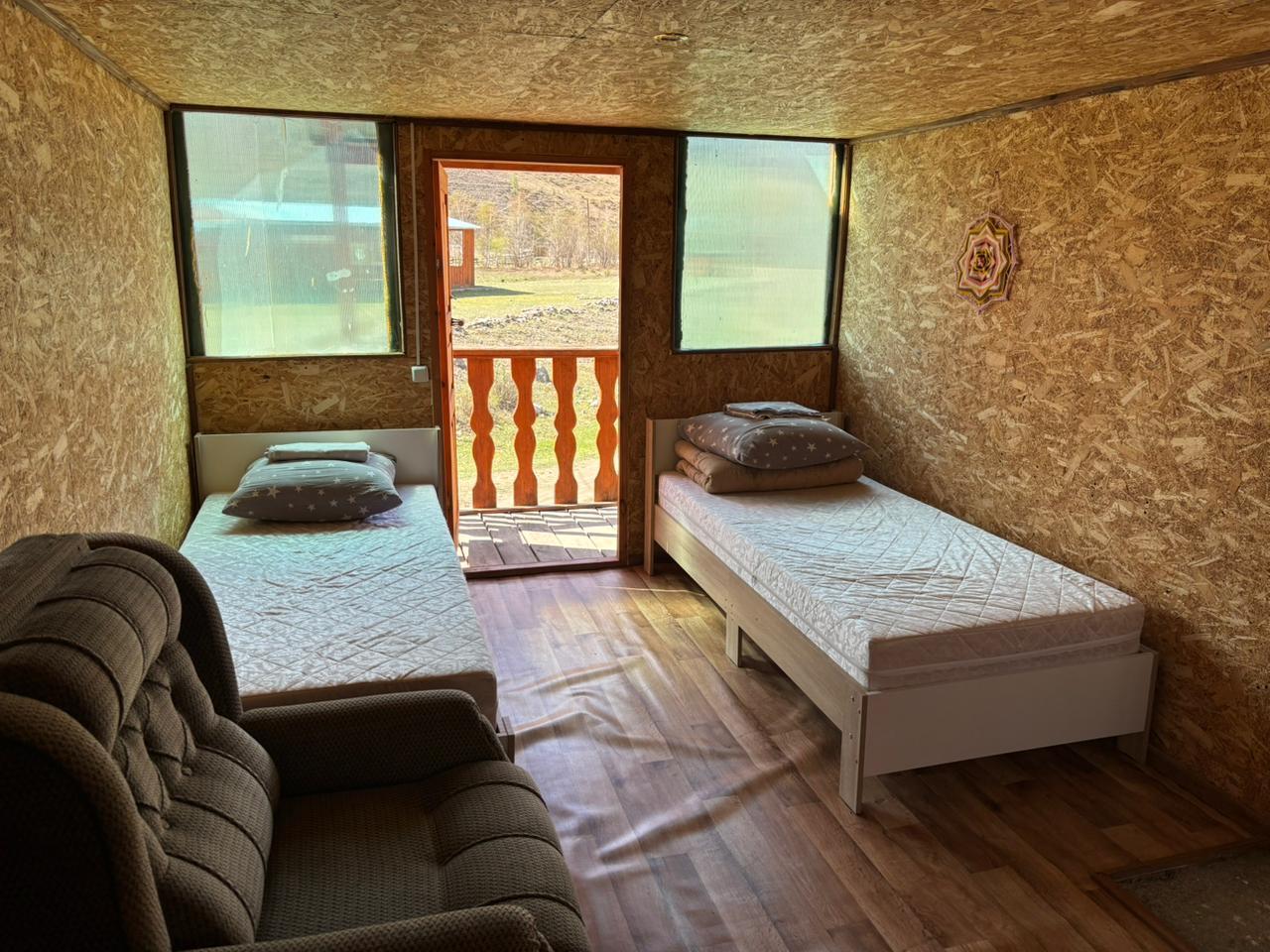 Дом у реки на 7 человек с беседкой и санузлом