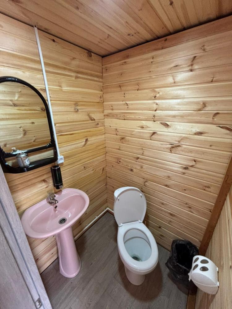 Дом у реки 3-хместный полублагоустроенный