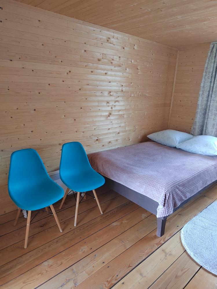 Дом 4-хместный благоустроенный