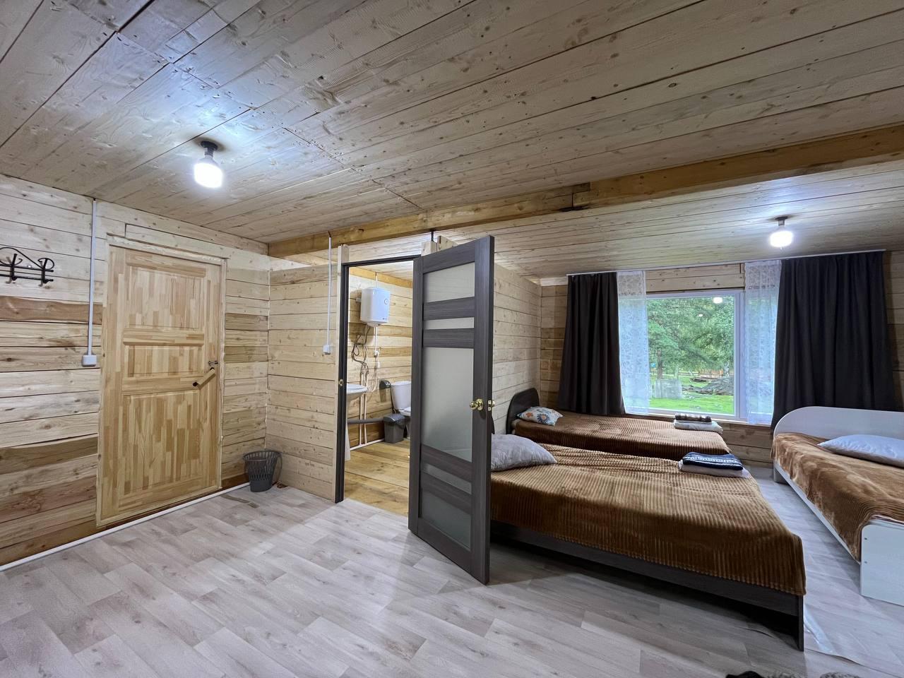 Дом 5 мест благоустроенный с террасой