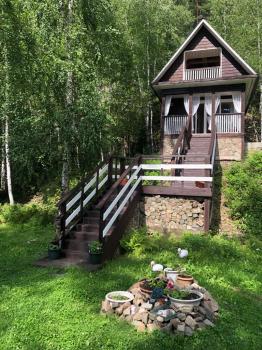 Гостевой дом у реки Бия Алтай 