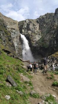 Нижний водопад Куркуре, долина реки Чулышман.