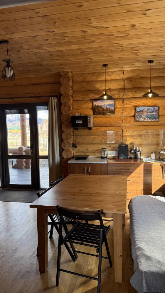 Кухня на первом этаже