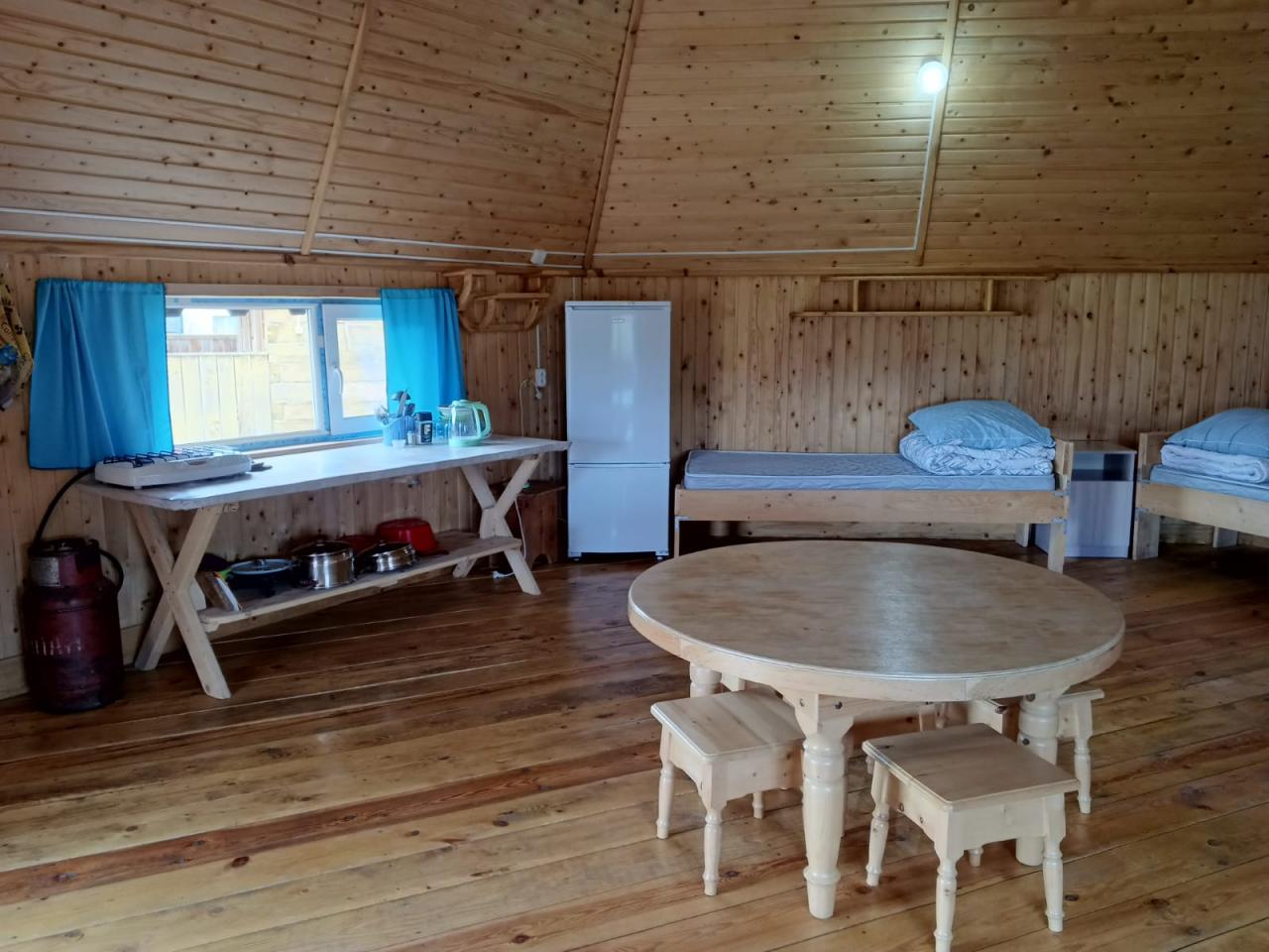 Аил на 6-8 человек