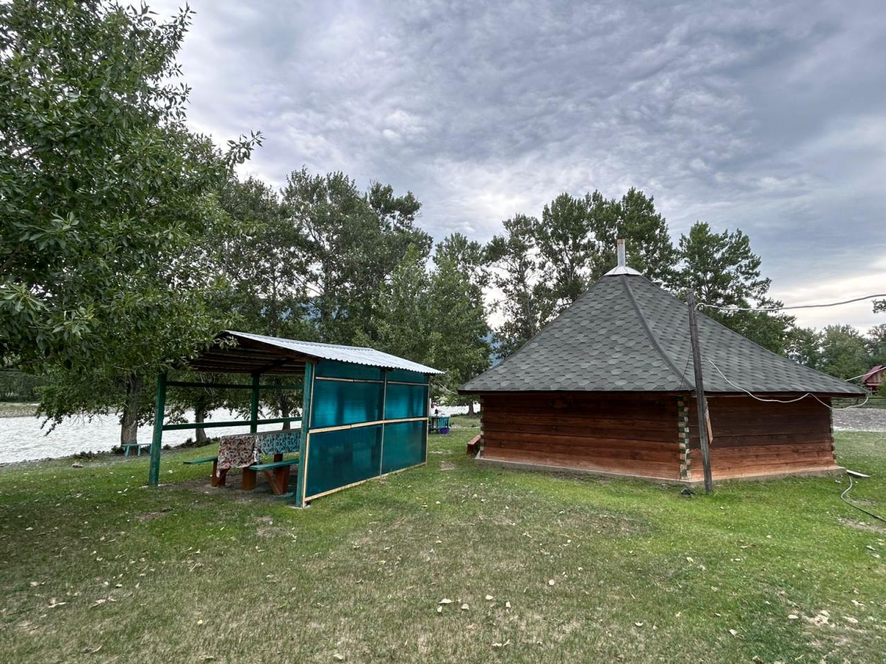 окрестность усадьбы "Ижемди" 