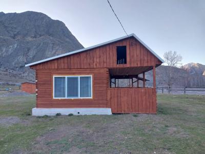 4 местный деревянный домик без удобств