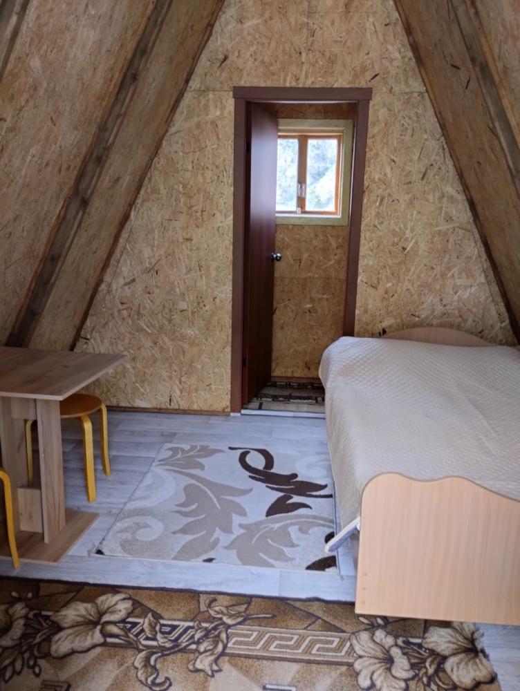 Бунгало с двуспальной кроватью с удобствами