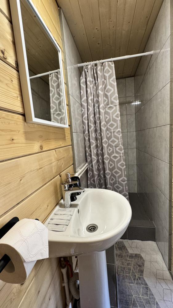 Дом для четверых