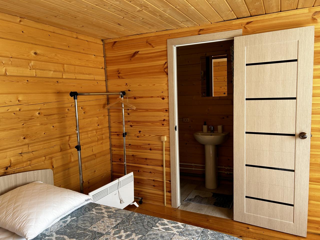 Дом для троих с кухней