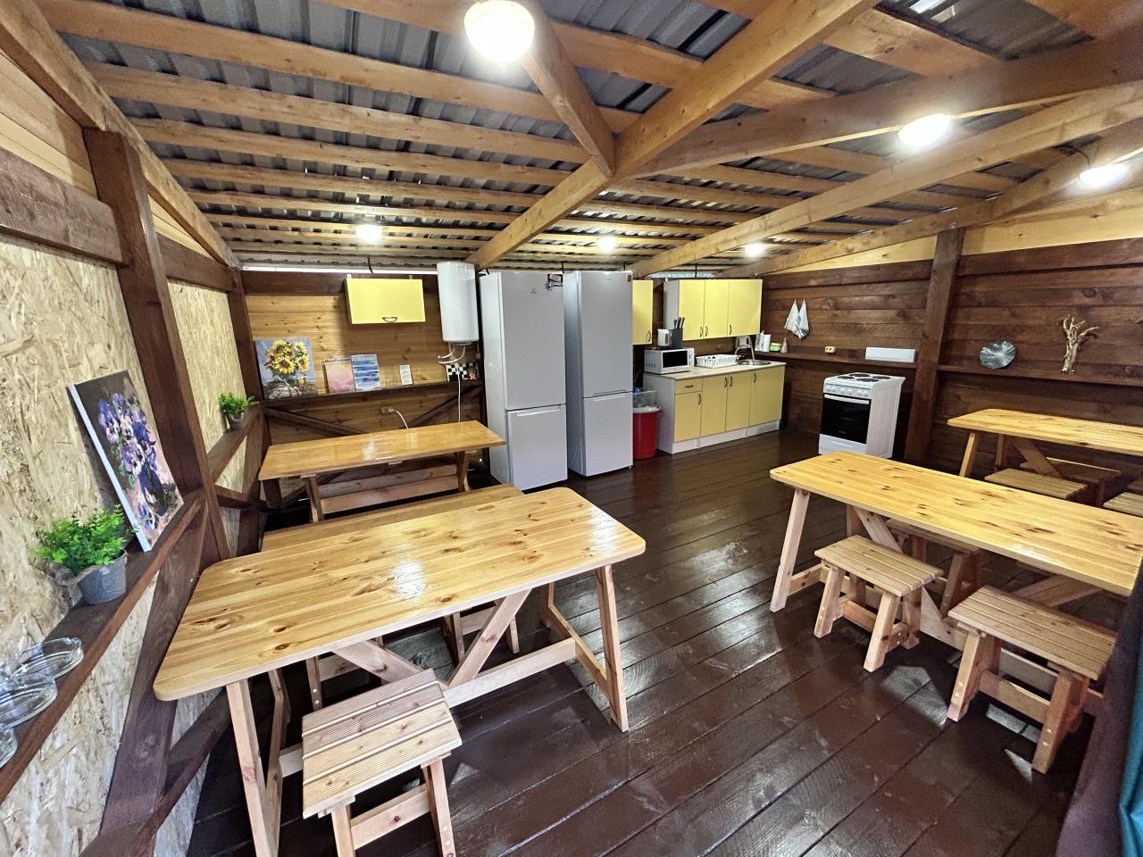 Зона кухни.