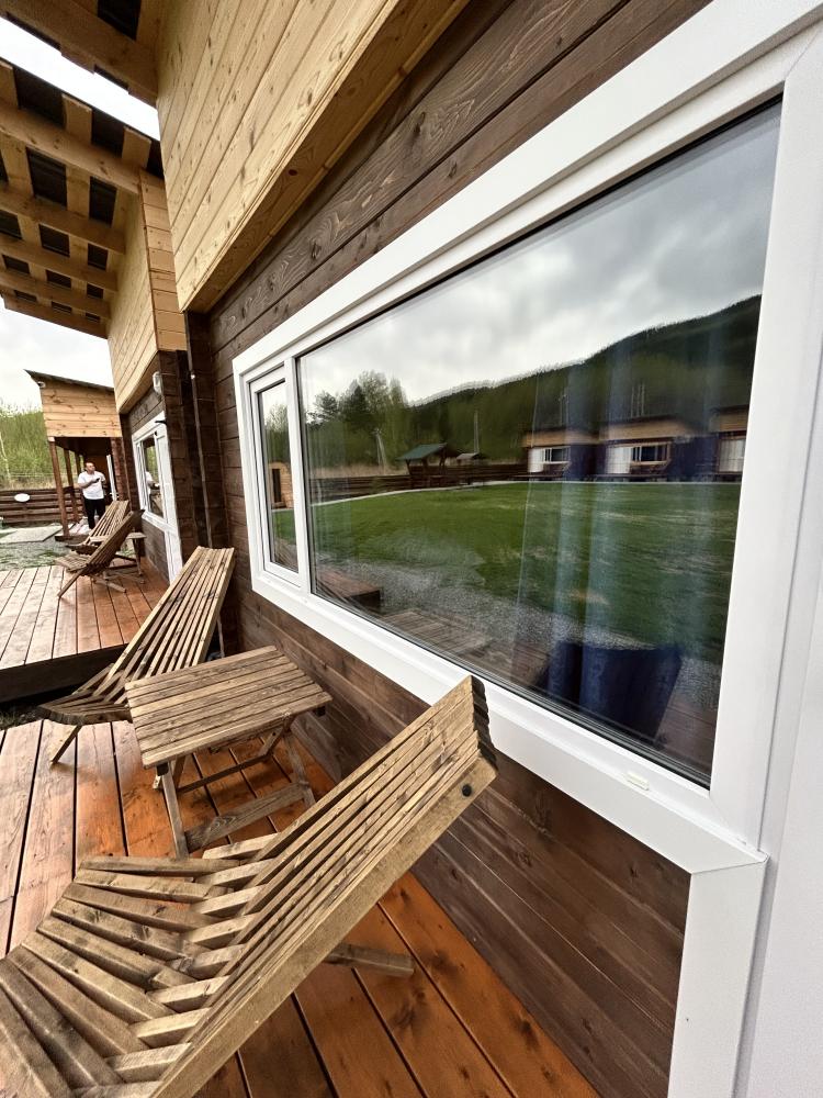 Трех местный домик . 