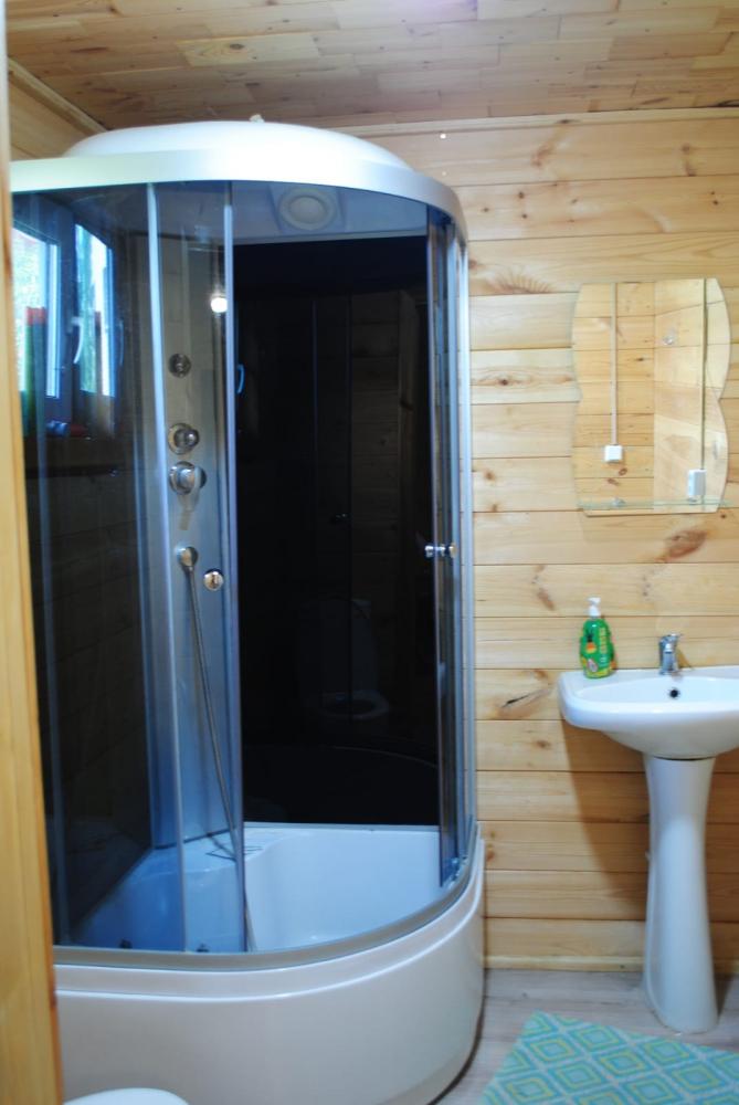 Домик 3-местный благоустроенный