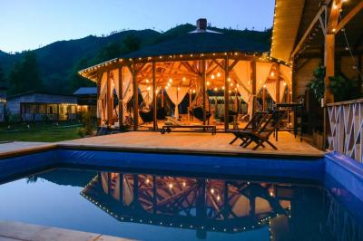 База отдыха с бассейном