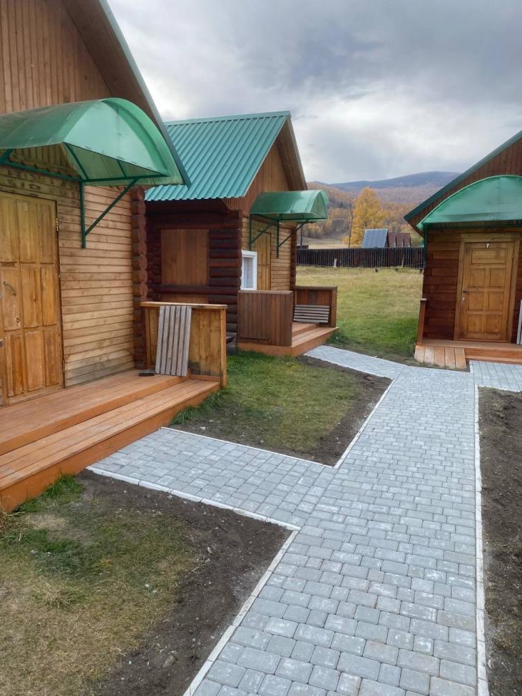 Дом 3-местный с удобствами (туалет, холодильник, чайник)