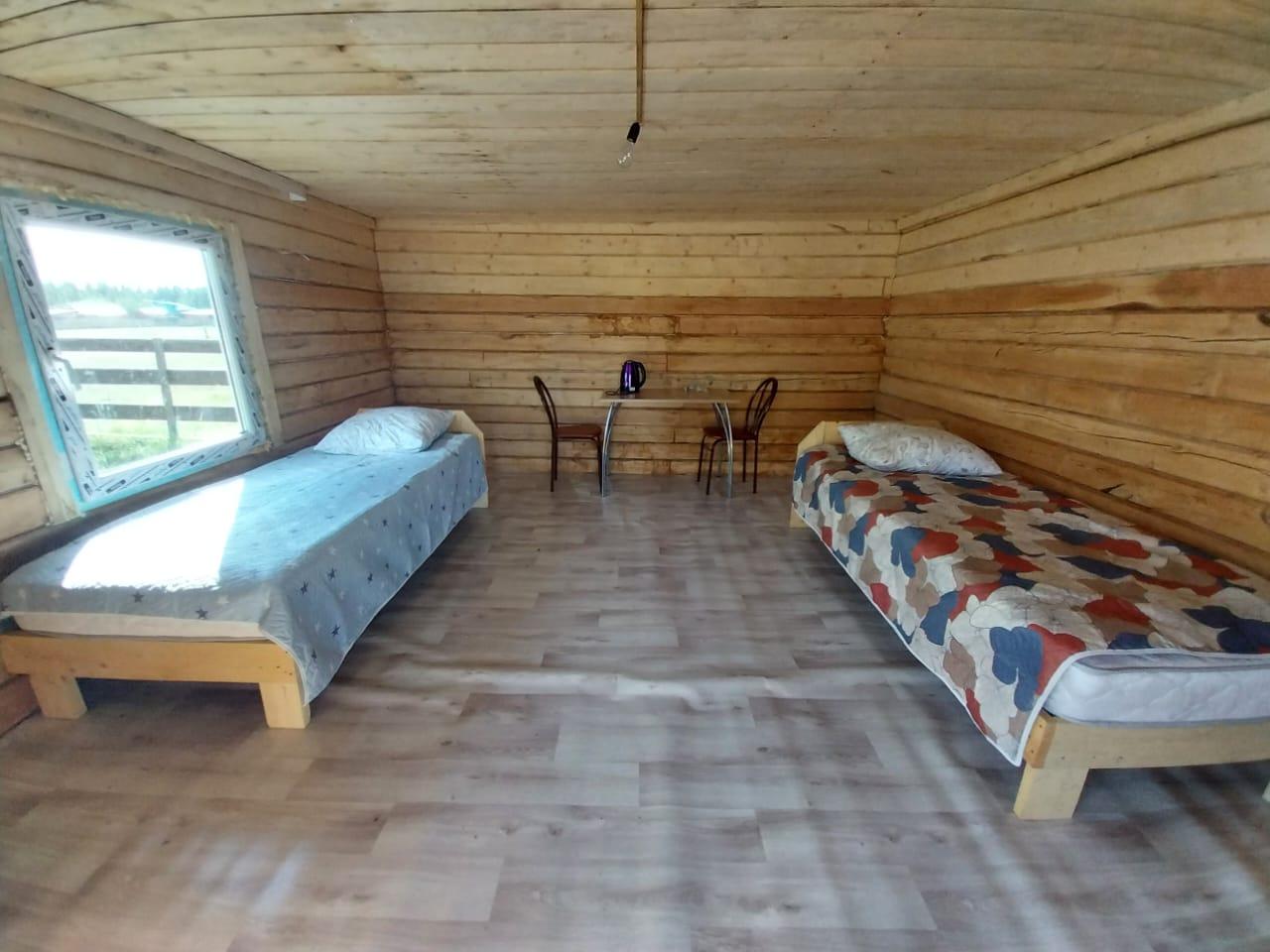 Двухместный номер с раковиной, чайником