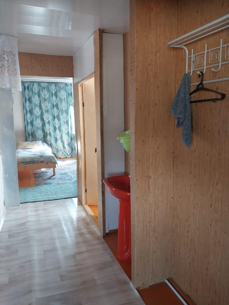 Благоустроенный дом на 7 чел прихожая