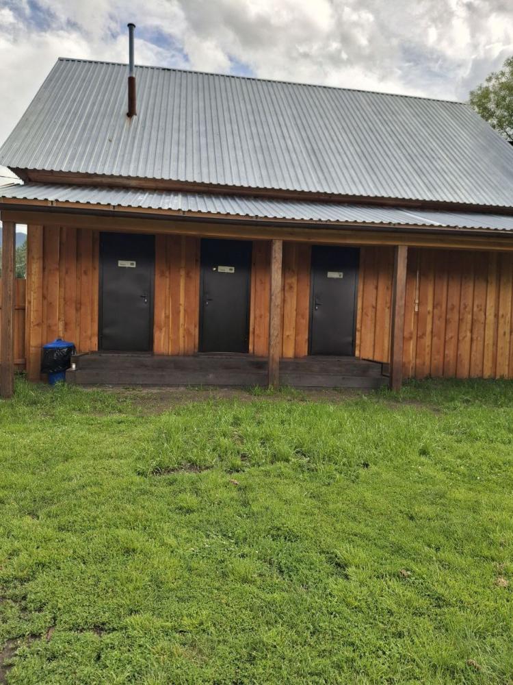 Душевые и туалет