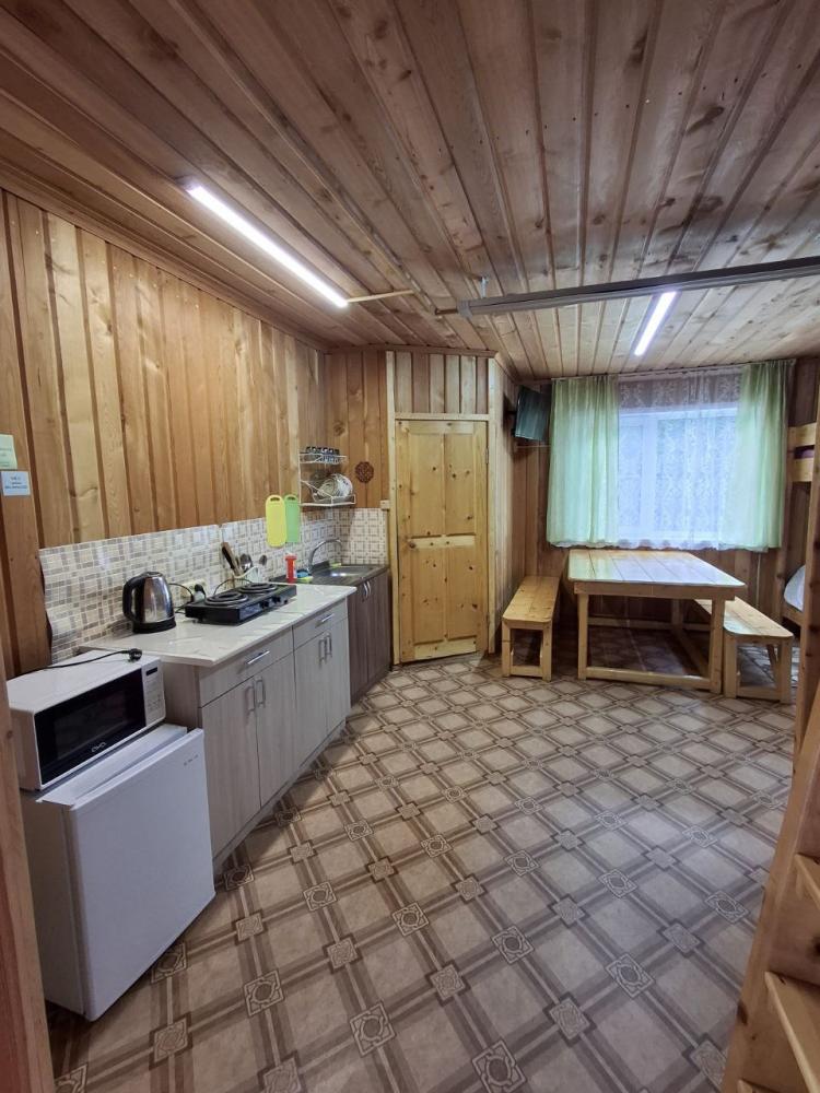 №3 с кухней и туалетом 6-местный, 1 этаж