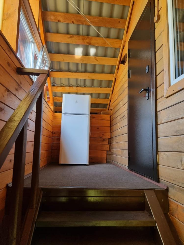 Номер 4-хместный благоустроенный на 2 этаже