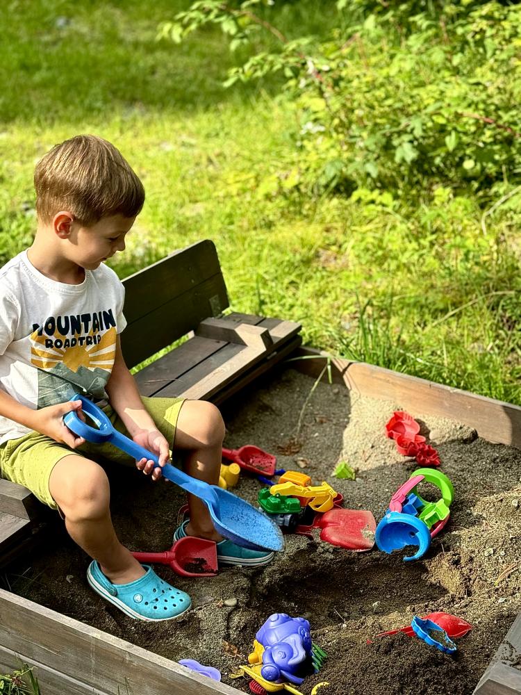 Детский уголок