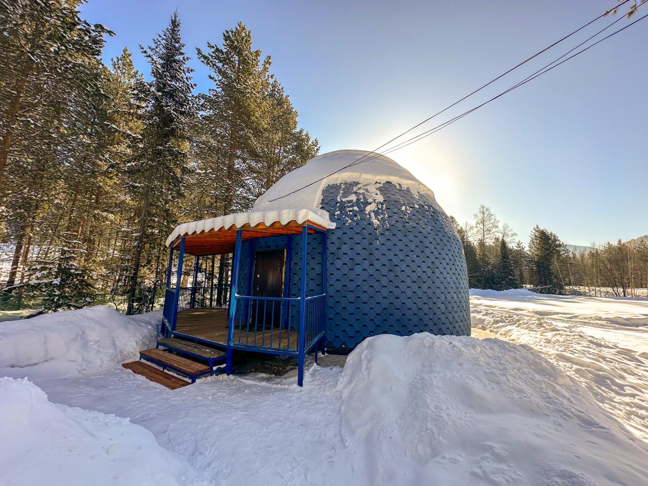 Эко-отель "Галактика" отдых на Телецком озере зимой