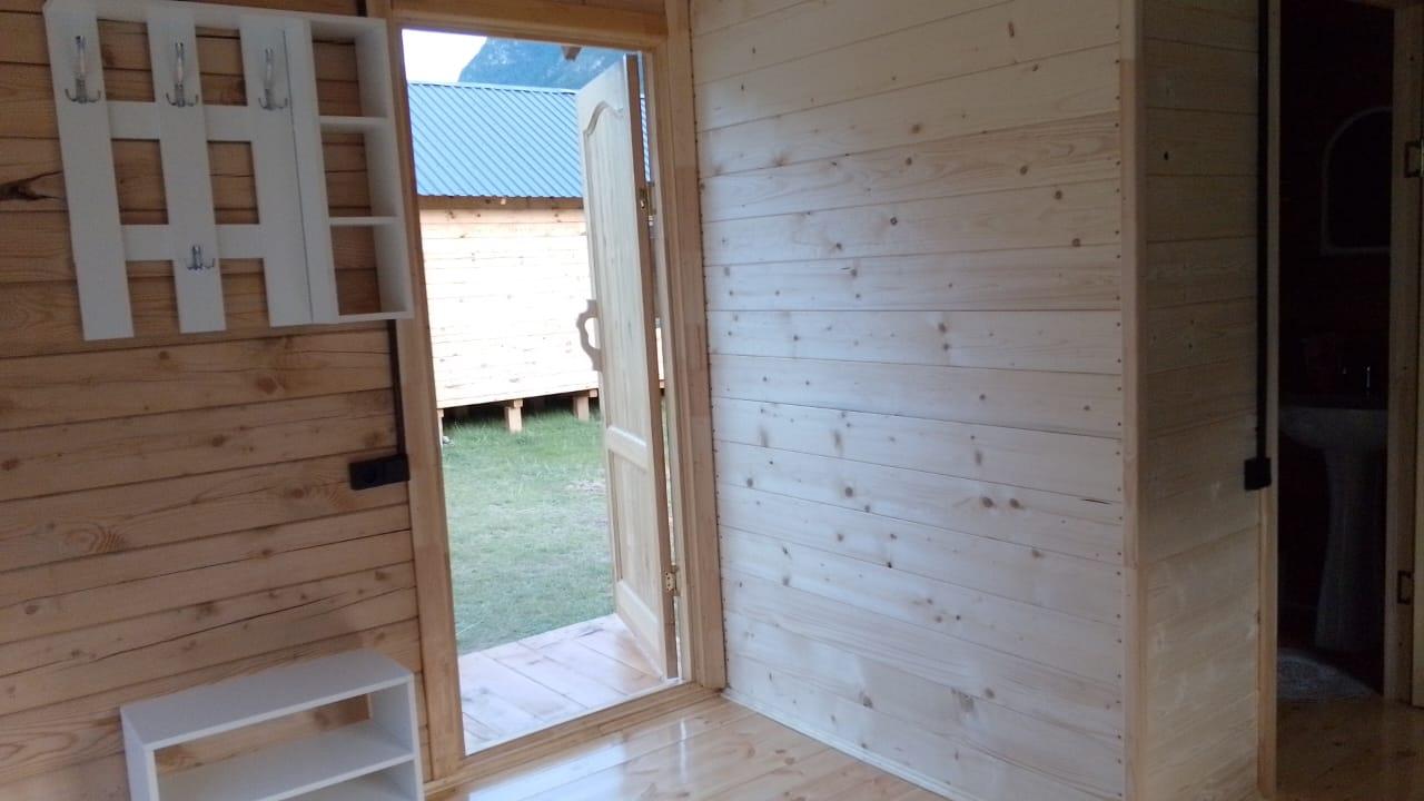 Аренда дома в Горном Алтае у реки Чулышман