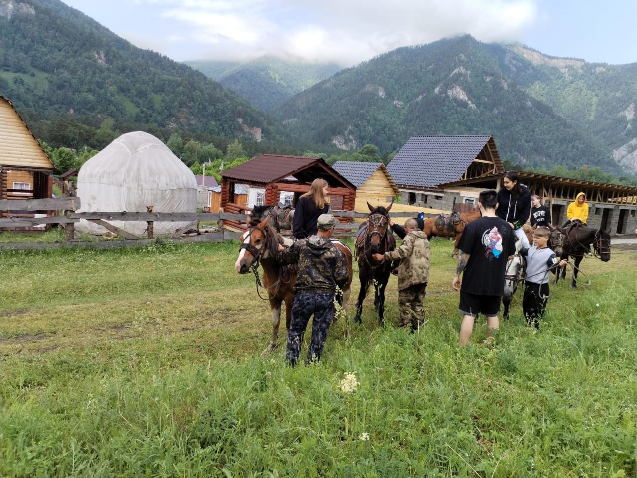 Усадьба "Подкова" на Алтае конные прогулки