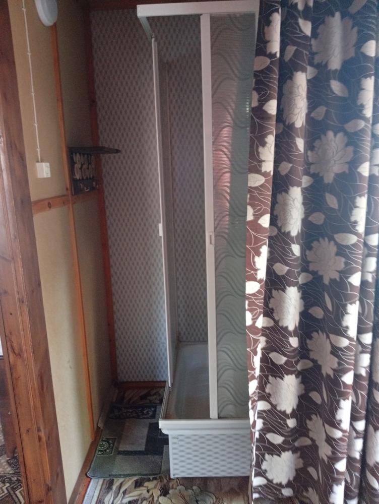 Двухэтажный дом душевая кабина