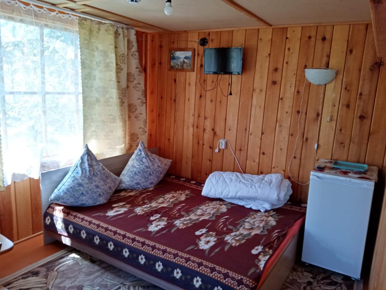 Усадьба "Березка" берег Телецкого озера на Алтае