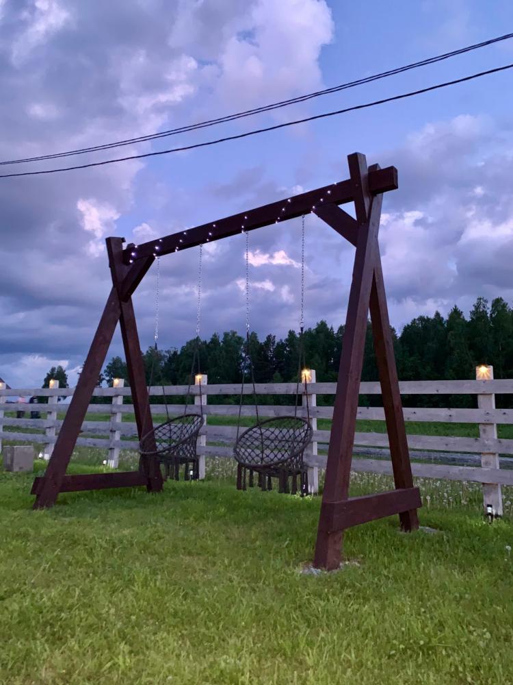 Отдых с детьми в Горном Алтае качели