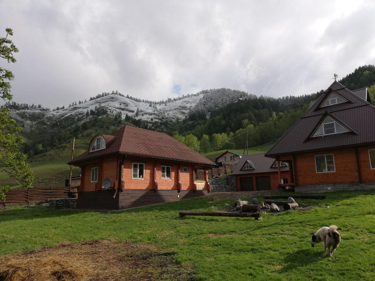 Гостевые дома "Маленькая Франция на Алтае"