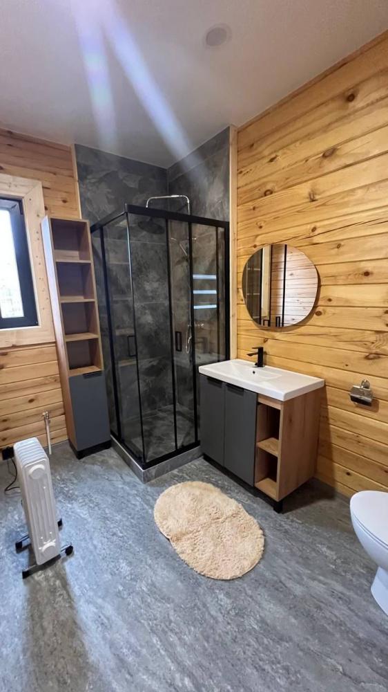 Коттедж двухэтажный 4-местный